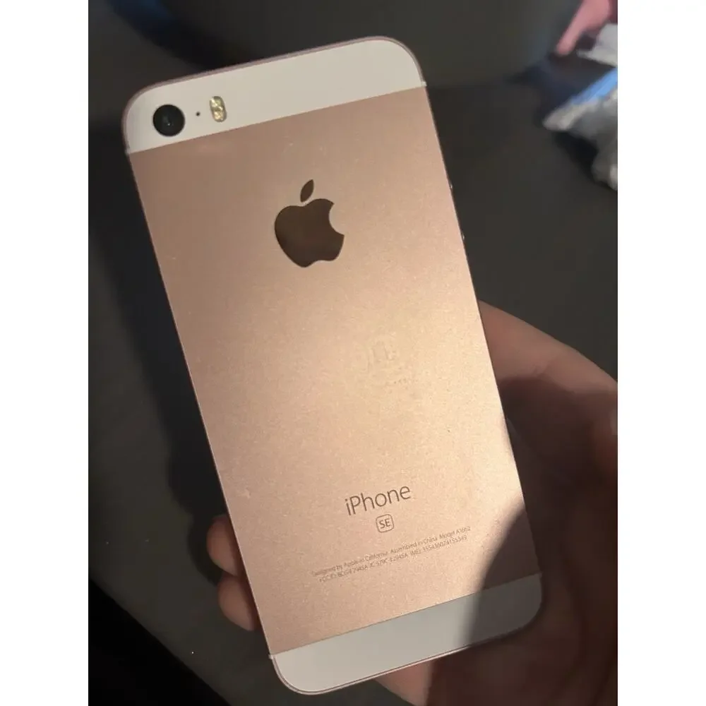Apple iPhone SE 1st Gen 16GB Rose Gold Verizon Locked Cracked Screen Battery 92%